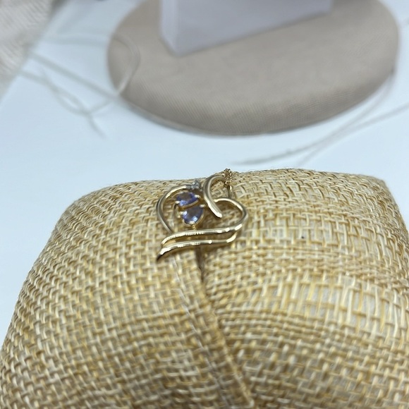 10kt Gold Heart .20 Ct Tanzanite Round Diamond Accent Heart Pendant Necklace - Picture 7 of 17